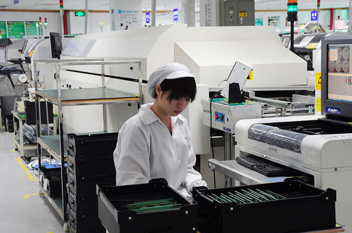 the worker are in the device manufacture factory